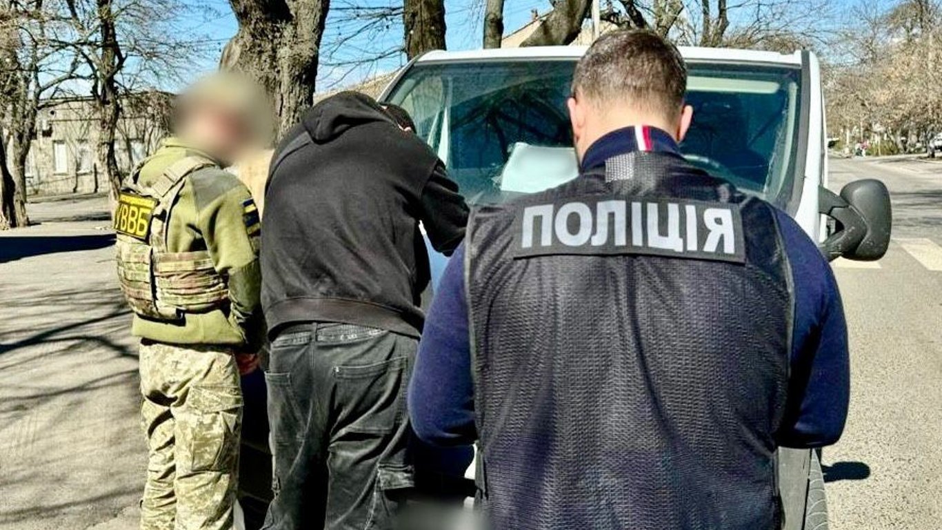 Квиток до Молдови за 11 тисяч доларів — на Одещині викрили злочинну схему