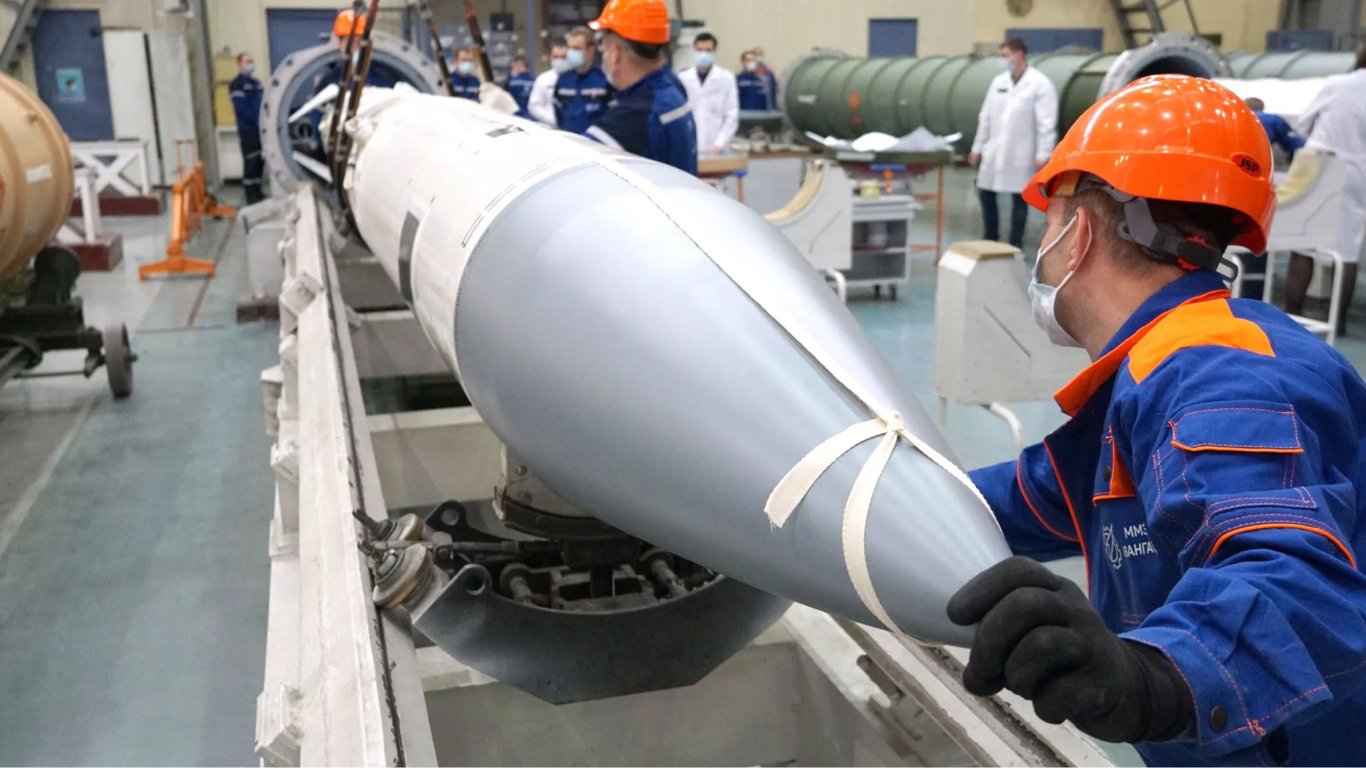 В ISW повідомили, що РФ стикається з проблемами при виробництві ракет та шин