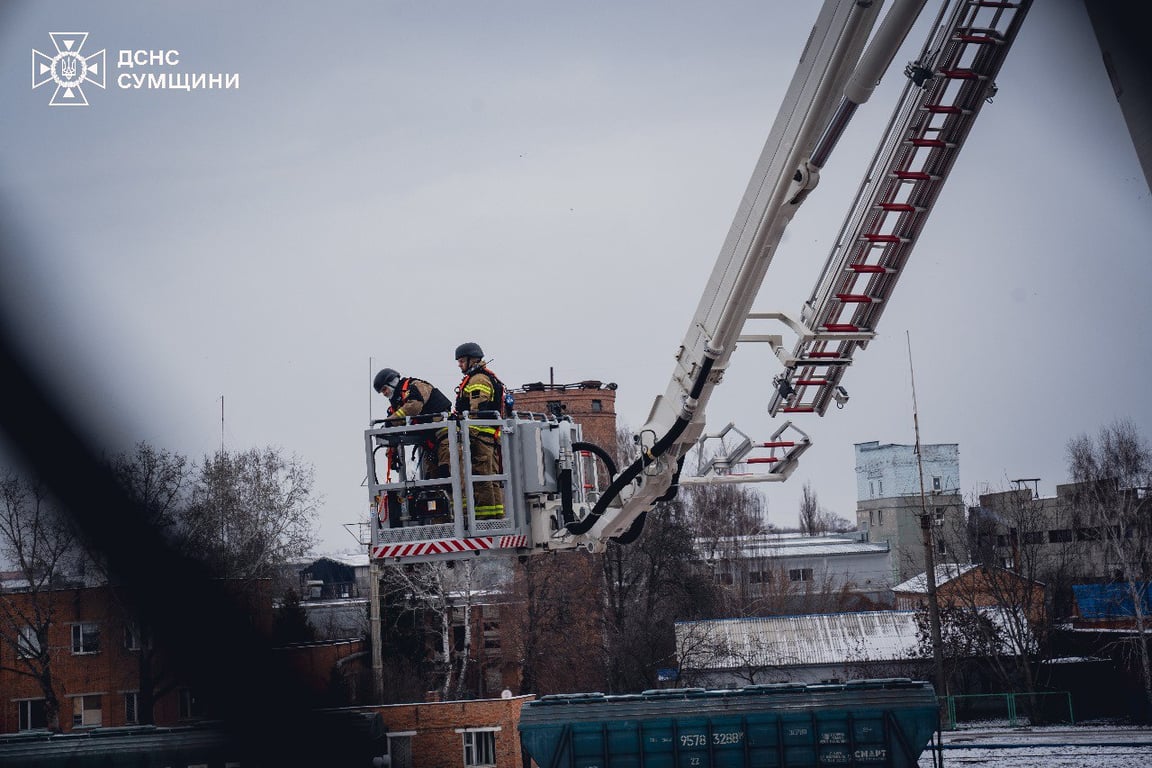 Россия обстреляла общежитие в Сумах