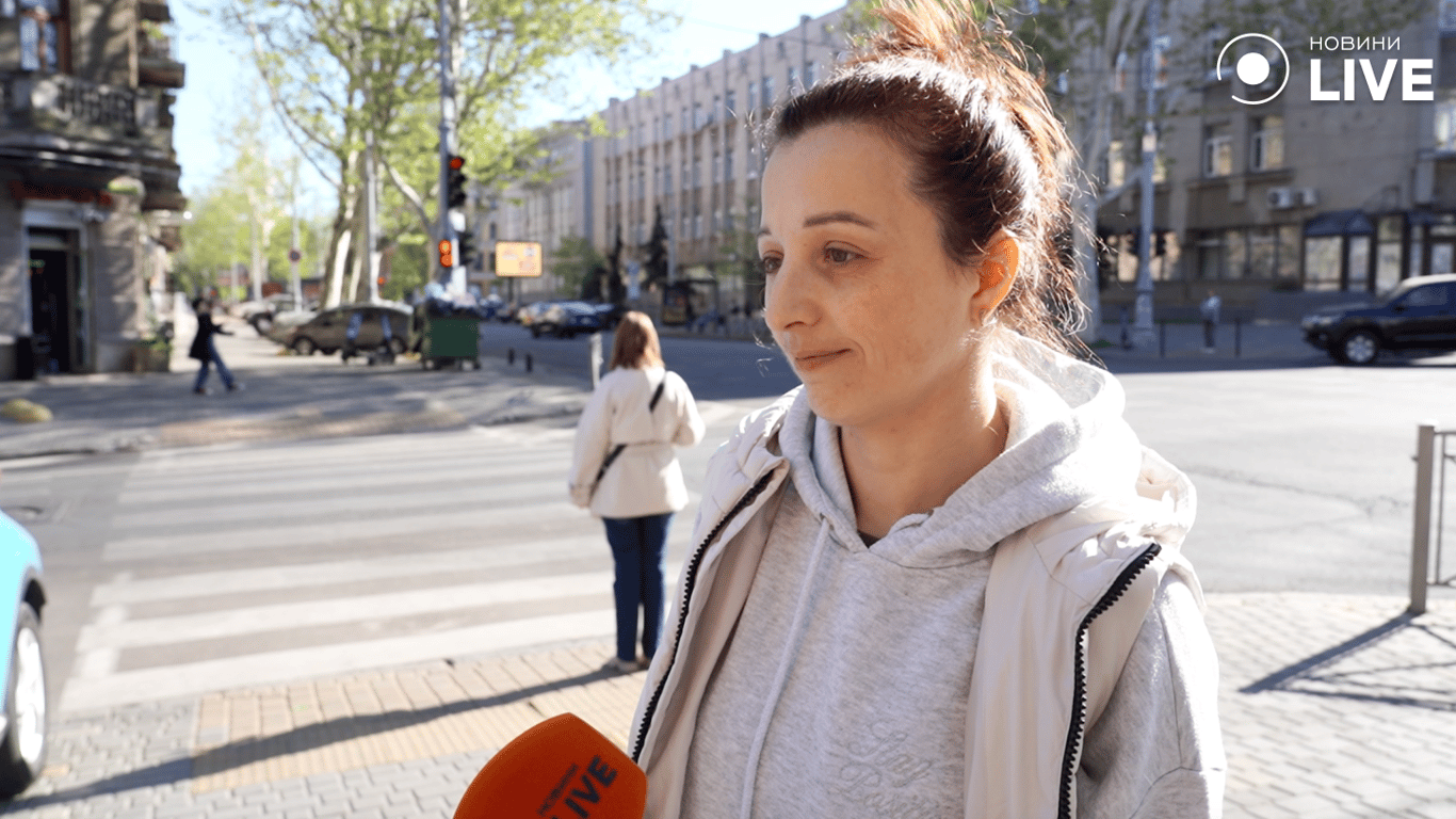 Місцева жителька Алла про те що невідомо наскільки затягнуться переговори