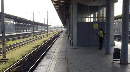 Хотів фото на даху поїзда — у Києві загинув 24-річний чоловік - 285x160