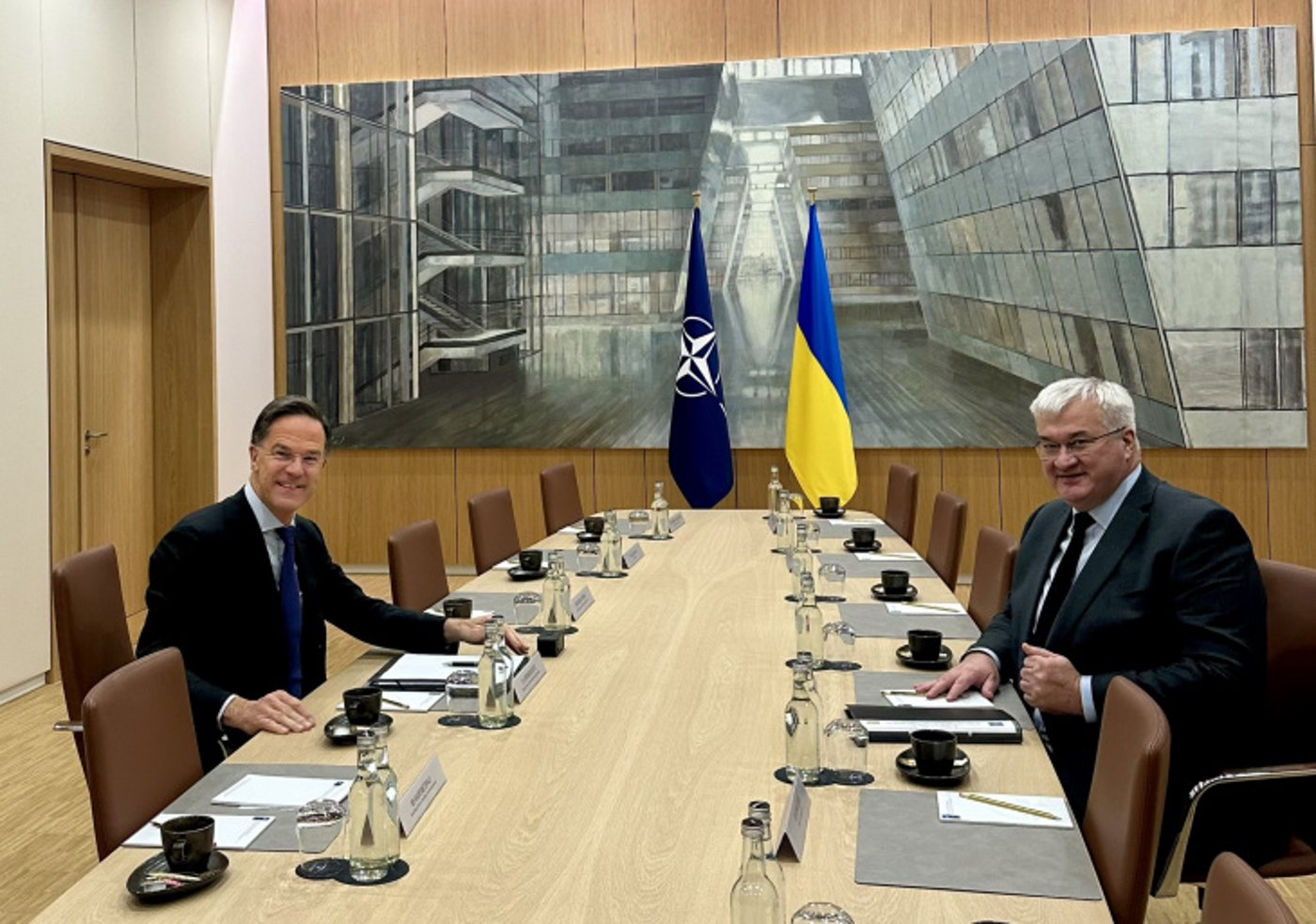 Сибіга зустрівся з генсеком НАТО