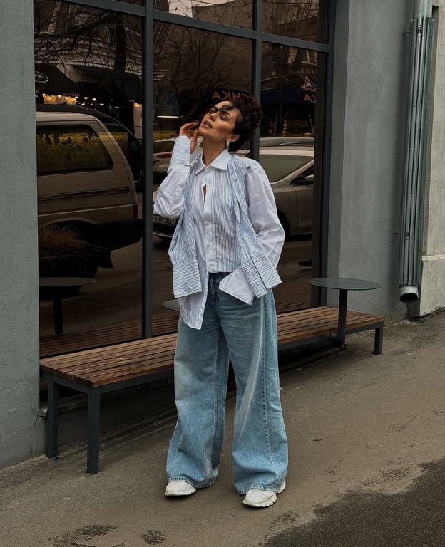 Каменських показалась у трендових джинсах