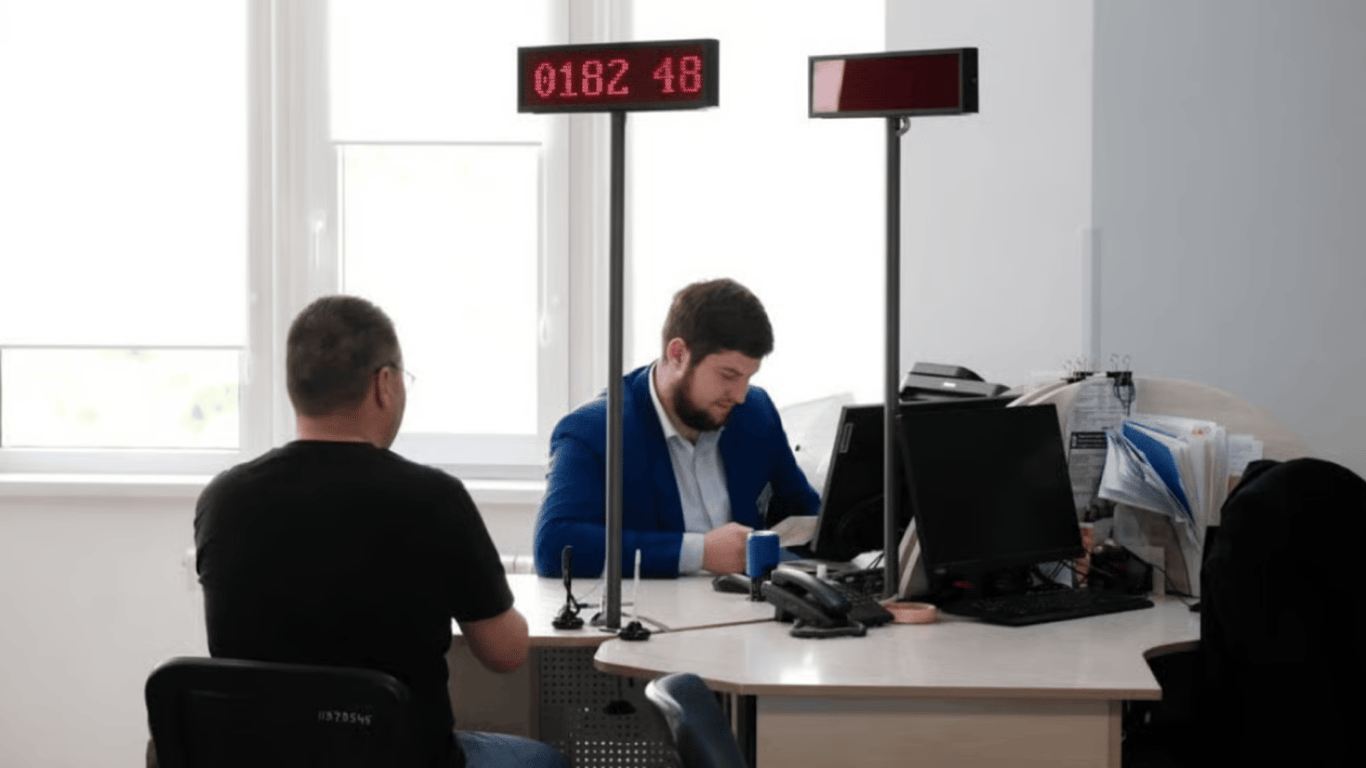 Сменил место жительства: вместо ТЦК надо идти в ЦПАУ