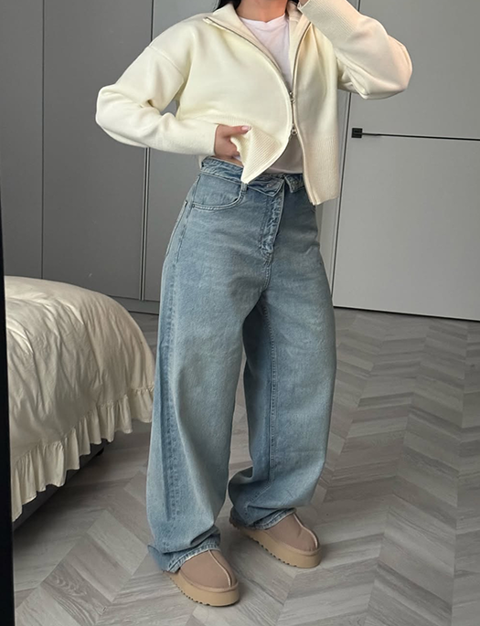 Яке взуття пасує до широких джинсів