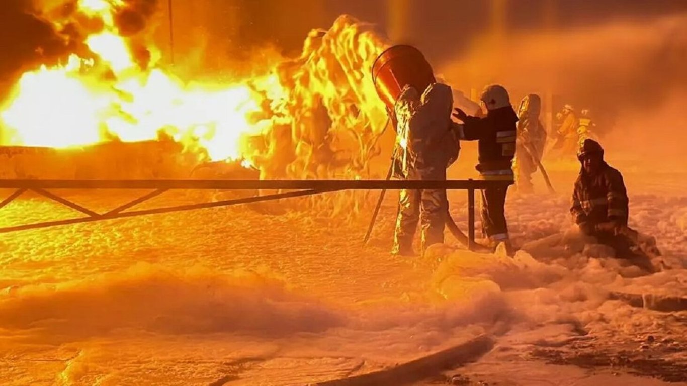 РФ ударила по Києву: людей заблокувало під завалами, є постраждалі