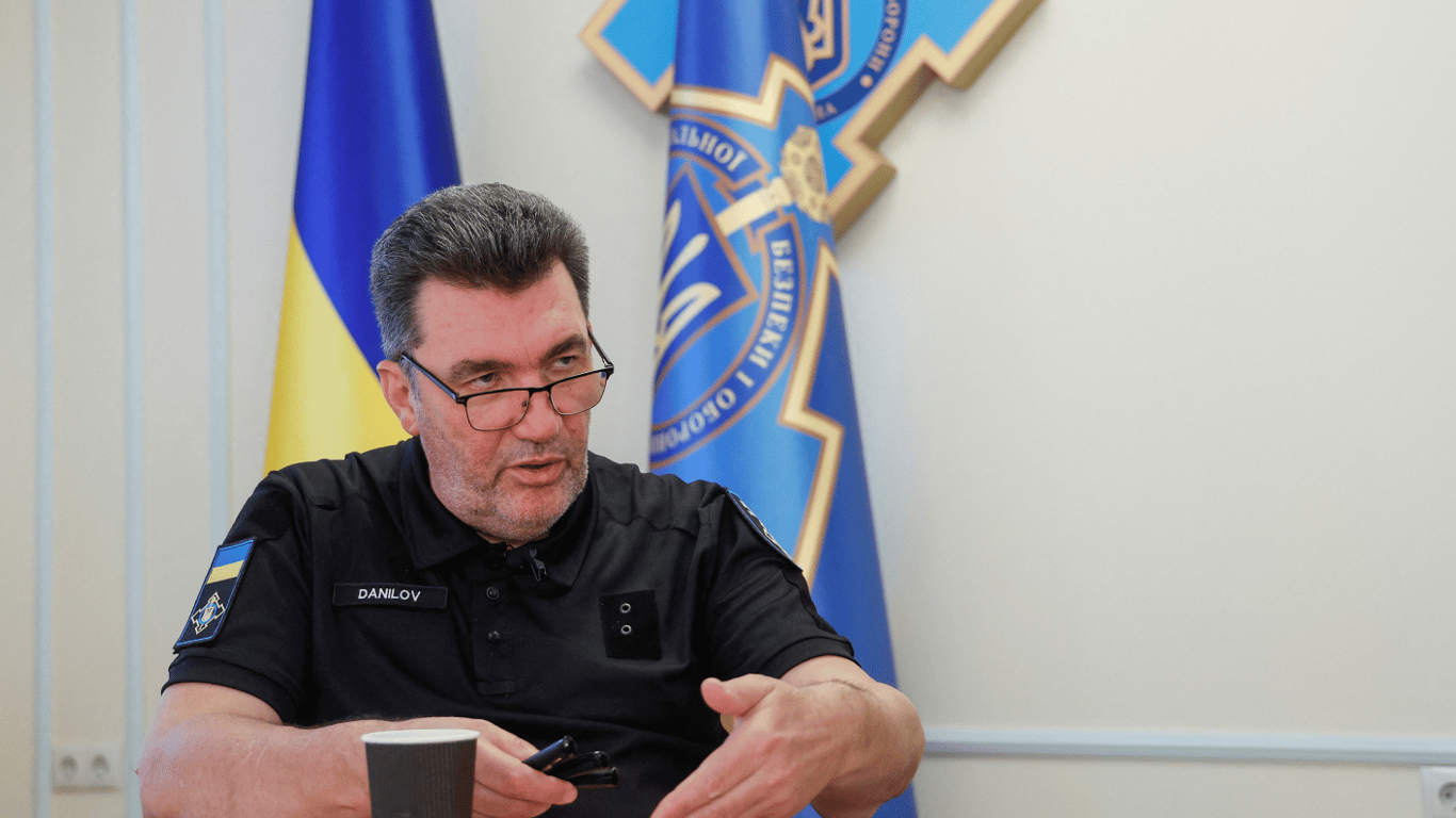 Данілов відреагував на вкиди РФ про "поранення" Залужного