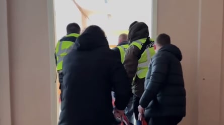 Ножовий напад учня на школу в Києві — нові деталі щодо злочину - 285x160