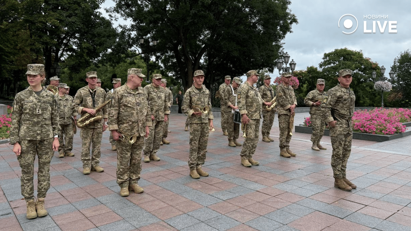 Одеса відзначила День прапора урочистим підняттям стяга — фото - фото 4