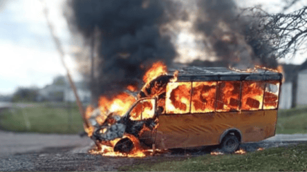 РФ ударила по автобусу и авто на Сумщине — есть пострадавшие - 290x160