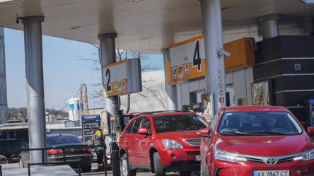 Цены на топливо в Украине — сколько будет стоить бензин и дизель завтра - 285x160