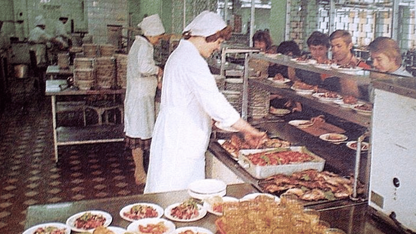 Як в СРСР контролювали людей за допомогою їжі