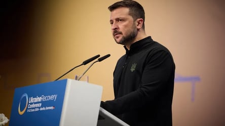 Зеленский рассказал, когда должны начаться переговоры о вступлении Украины в ЕС - 290x166