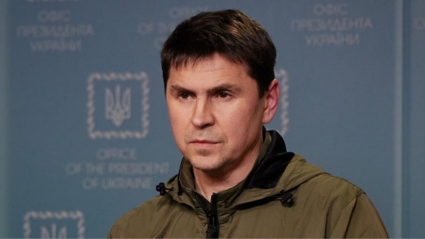 Подоляк заявив, що Україна готова надати гуманітарні коридори для Бєлгорода