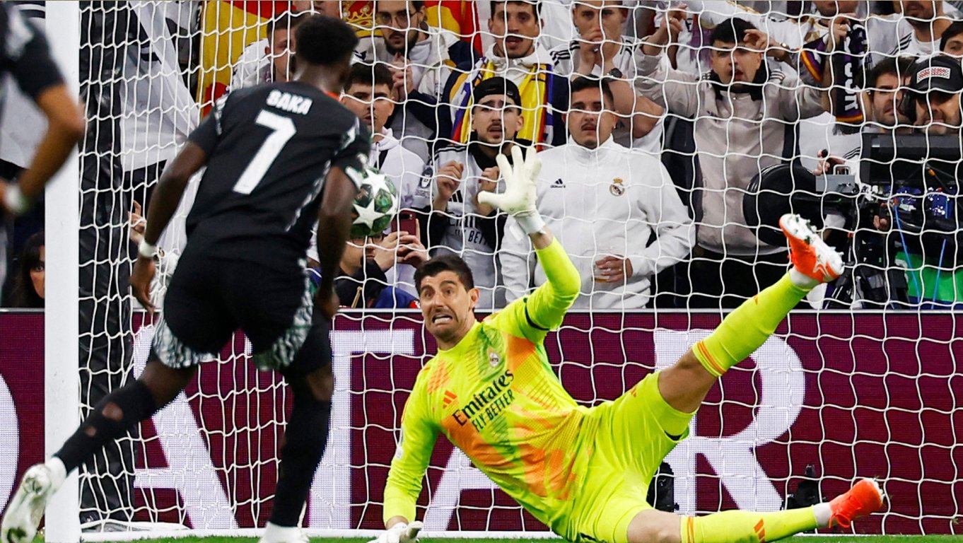 Тибо Куртуа