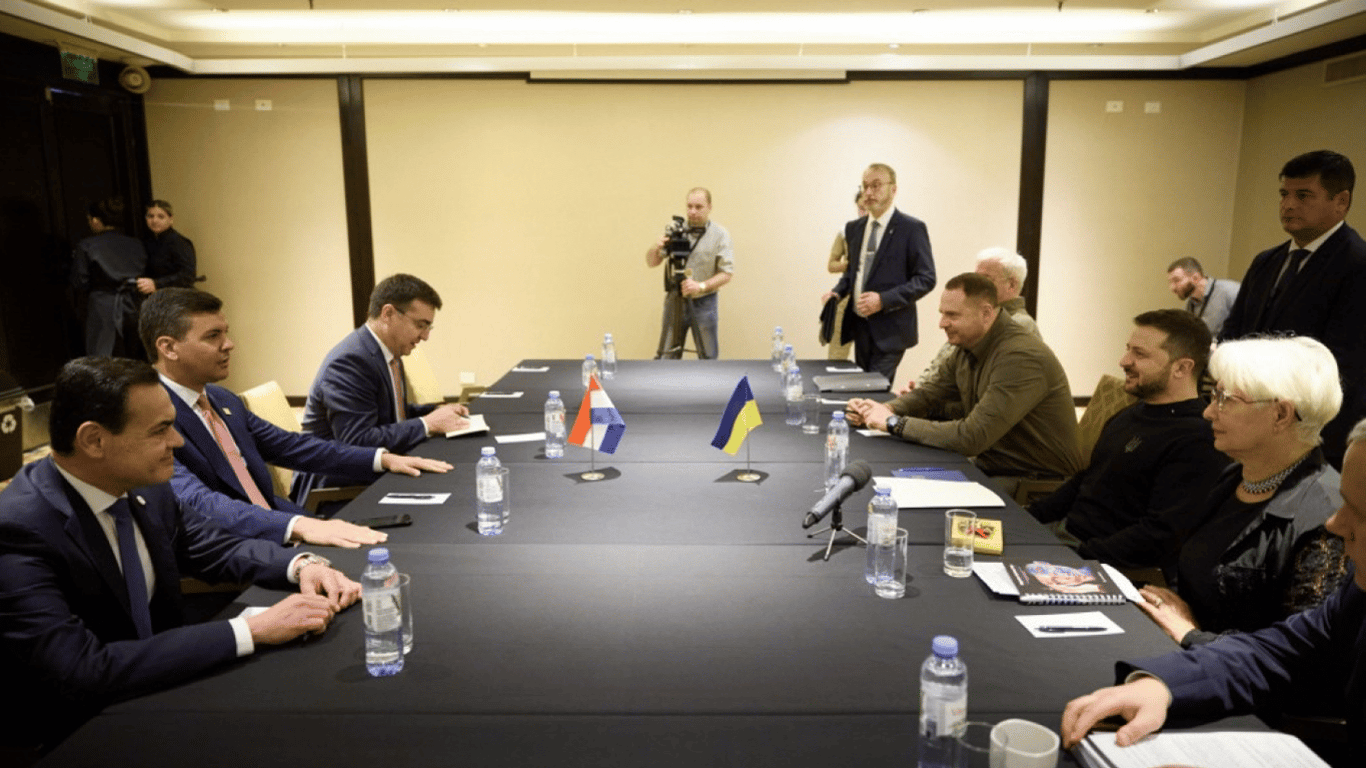 Зеленский встретился с президентами трех стран Латинской Америки — о чем говорили