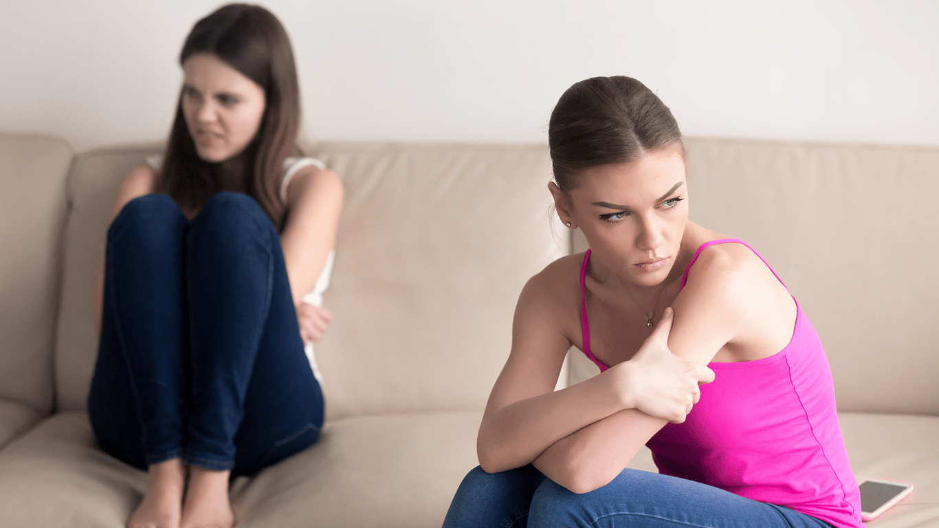 Як помиритись з подругою після сварки