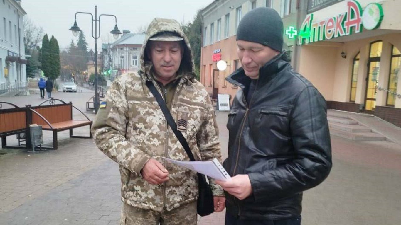 Суд во Франковске наказал администратора чата за слив локаций ТЦК