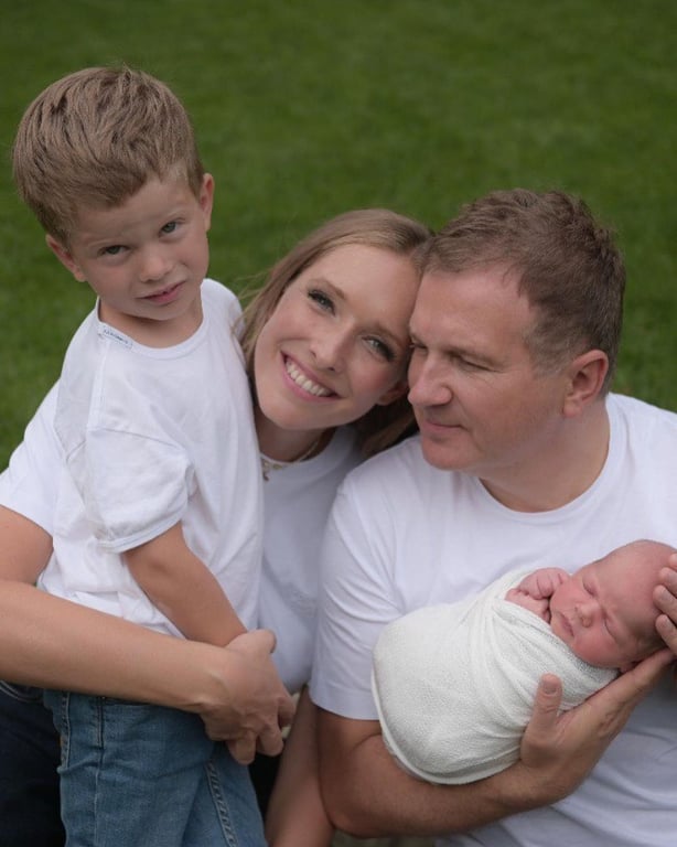 Осадча зачарувала мережу ексклюзивними фото молодших синів - фото 2