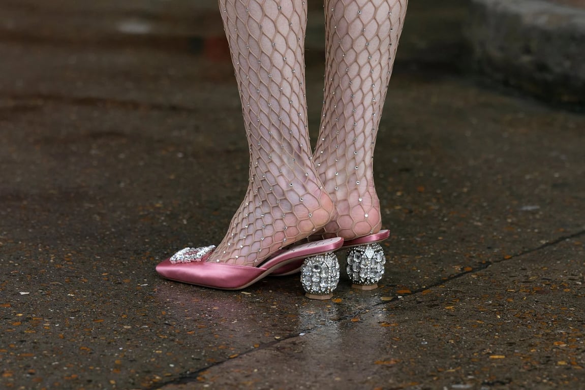 Трендове взуття на підборах на весну-2025