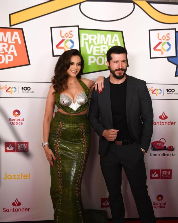 Выход Каменских на красную дорожку в Испании — пользователи соцсетей захейтили певицу - фото 1