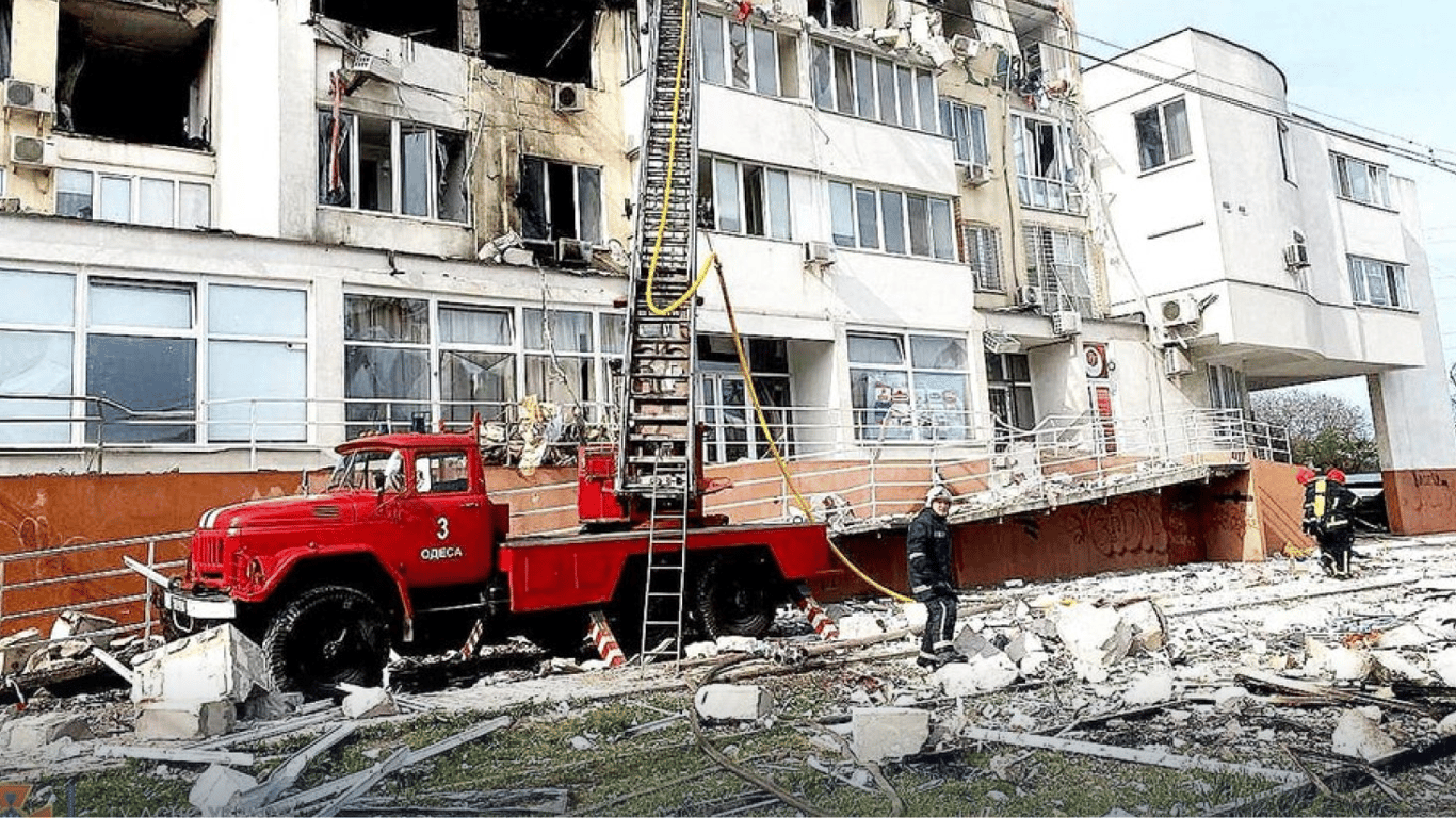 Одеса пам'ятатиме — два роки зі дня трагедії в ЖК "Тірас" - фото 2