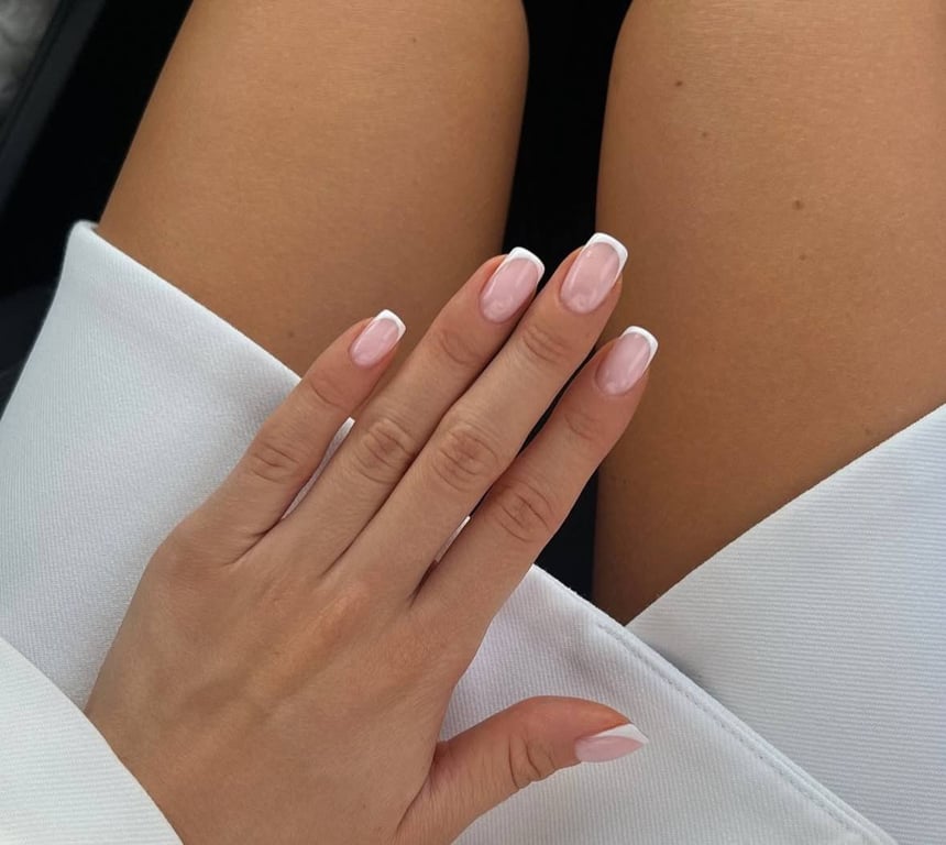 Французький манікюр - вічна класика