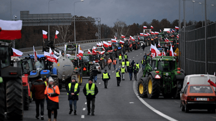 Polish farmers plan to restrict border traffic with Ukraine - 285x160