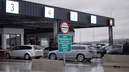 КПП завантажені — на кордоні з Польщею значно зросли черги - 290x166