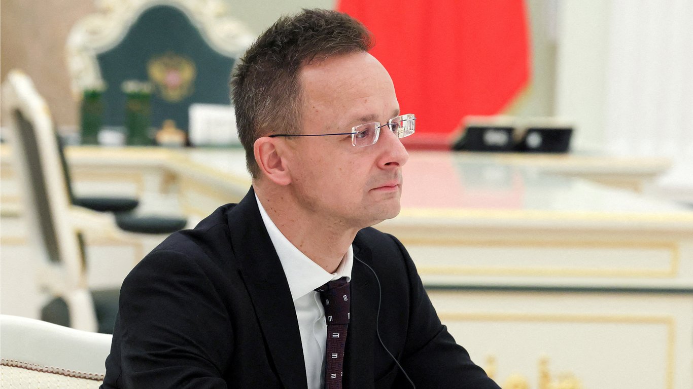 Сиятро отреагировал на обвинения в поддержке снятия санкций с россиян