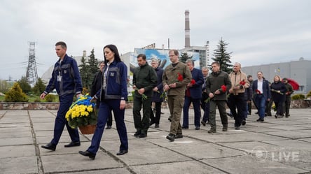 На Чернобыльской АЭС отметили годовщину трагедии: фоторепортаж - 285x160