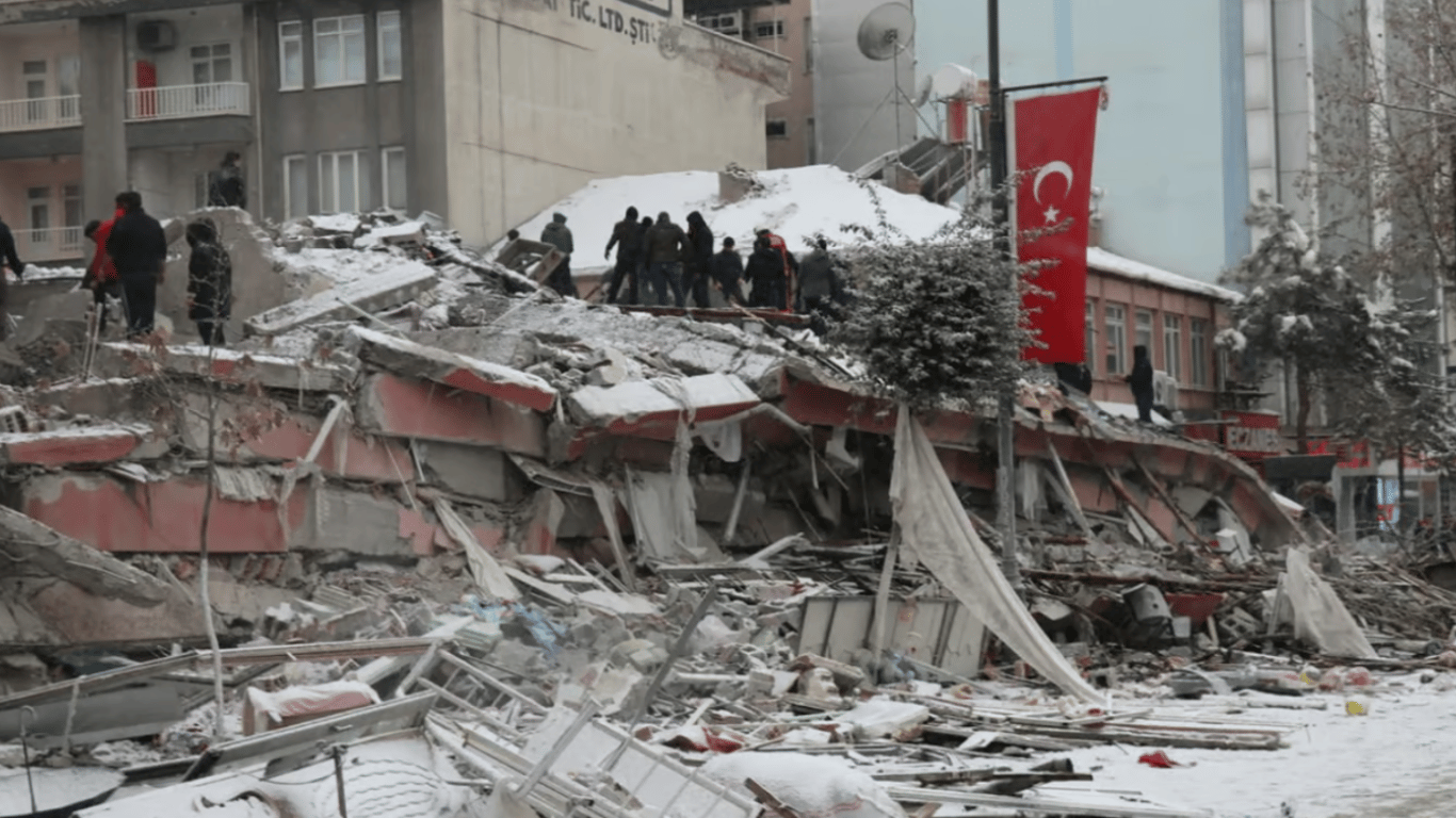Землетрясения в Турции – страна отказалась от предложения Маска запустить Starlink