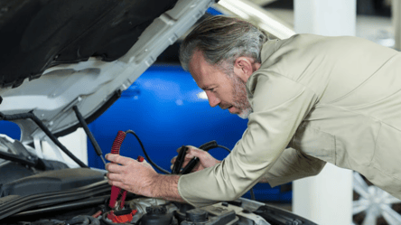 "Азову" нужны люди для ремонта авто — сколько платят - 290x160