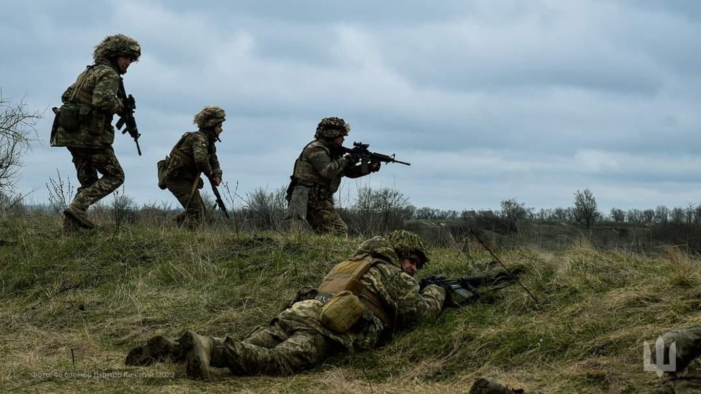 Окупанти продовжують виселяти людей із домівок, а ЗСУ б‘ють по загарбниках: зведення Генштабу