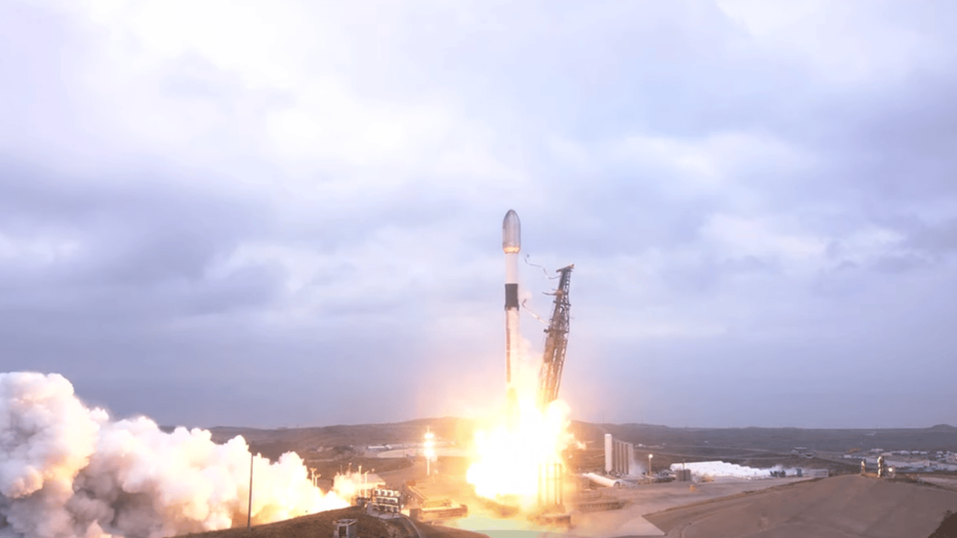 Рекордна швидкість: SpaceX запустила 13 супутників для Космічних сил США