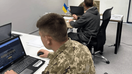 Штраф ТЦК гражданину за рубежом: это влияет на консульские услуги - 290x166