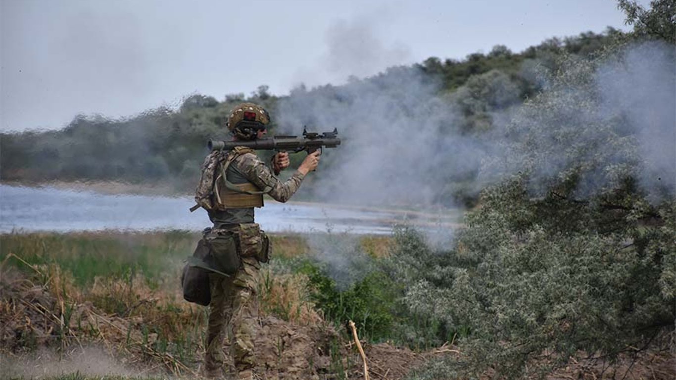 Одесские гвардейцы показали, как демилитаризуют оборонные позиции оккупантов