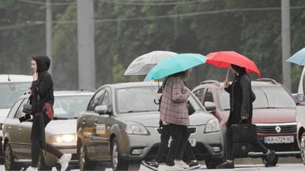 Укргідрометцентр попередив про дощі та вітер завтра - 290x166