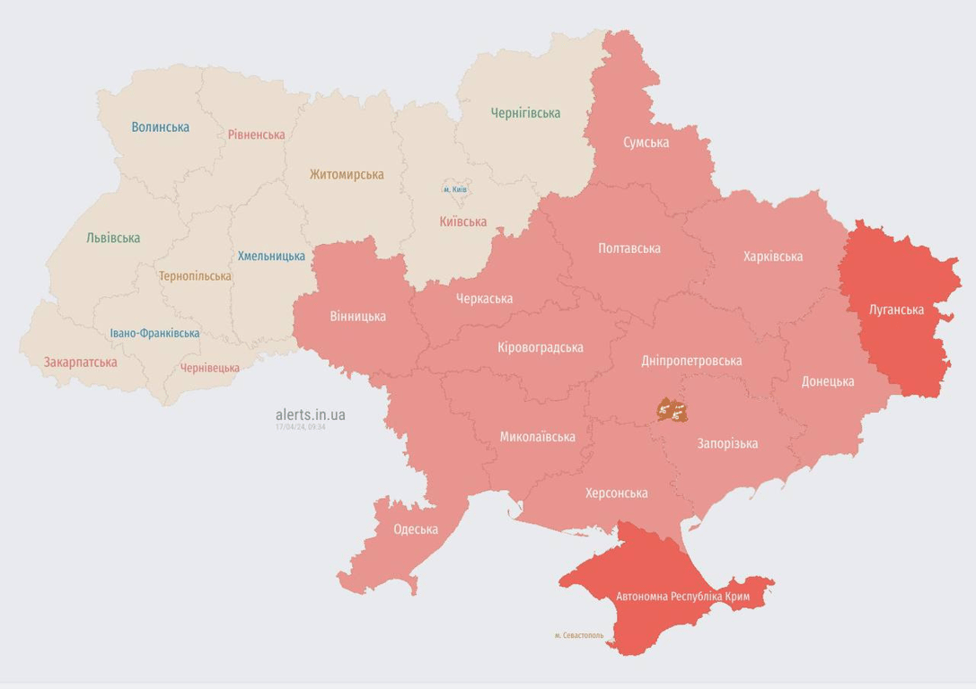 В Одесі пролунали вибухи — ворог атакує місто - фото 6