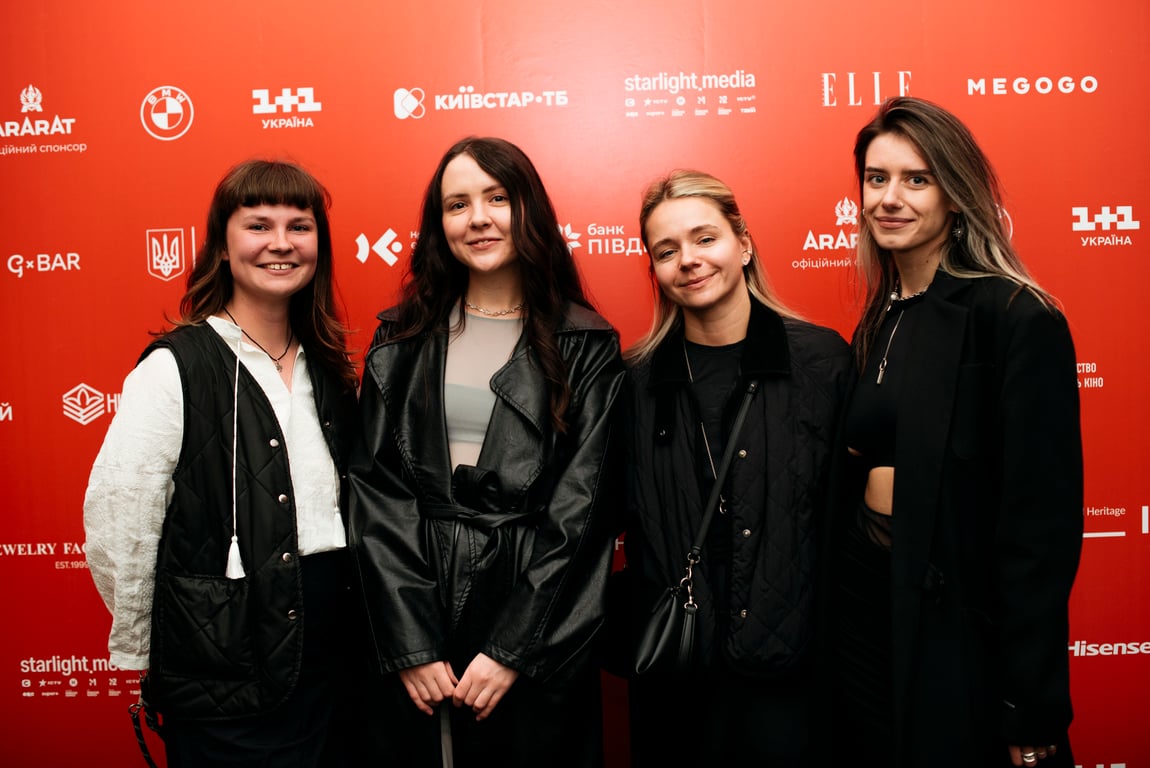 Хто в головних ролях Сірник у копиці сіна