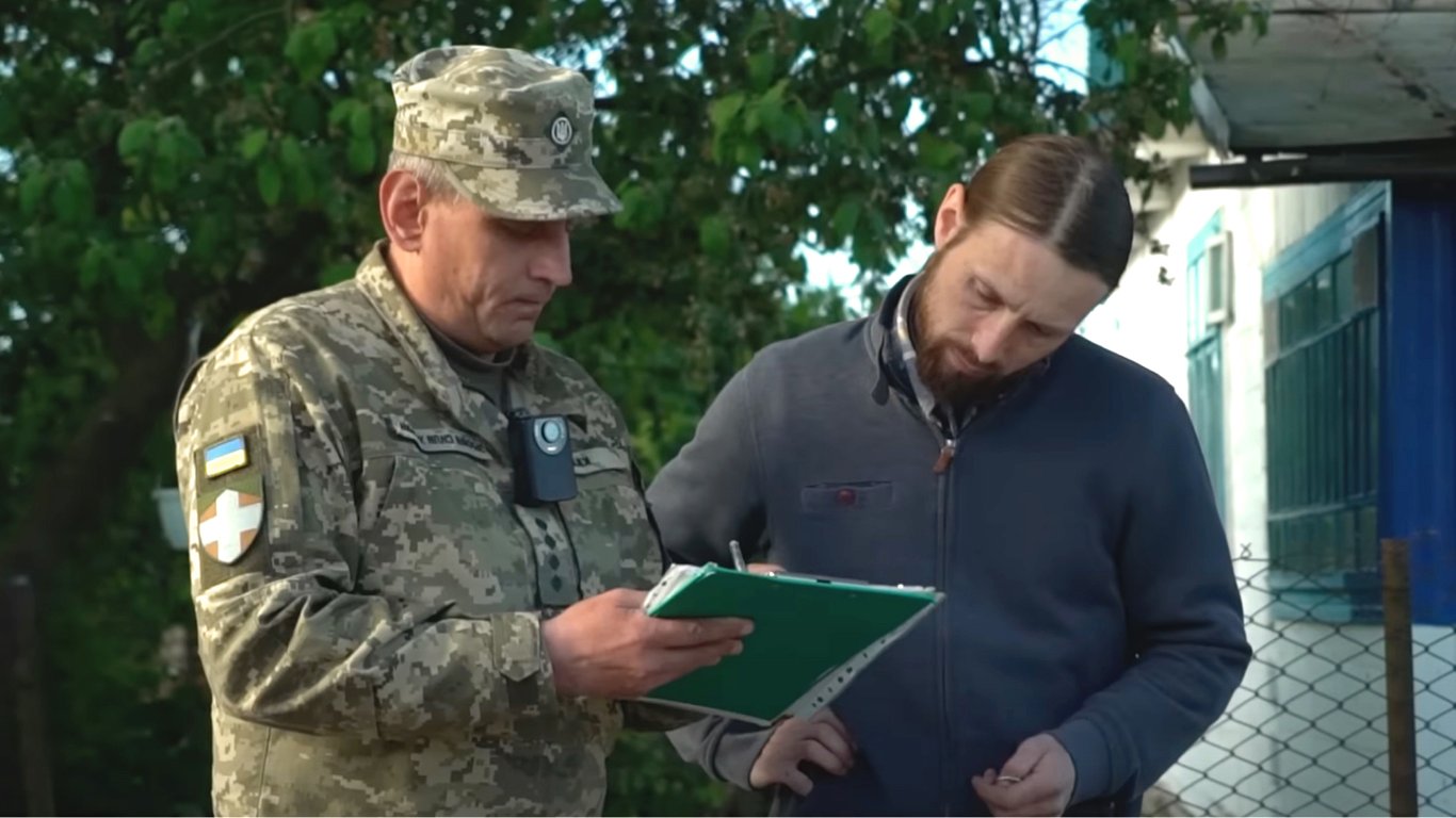 Що робити, якщо, попри бронь або відстрочку, прийшла повістка — порада адвоката