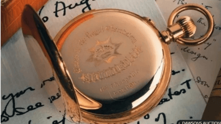 Золотые часы Уинстона Черчилля продали на аукционе за космическую сумму - 285x160