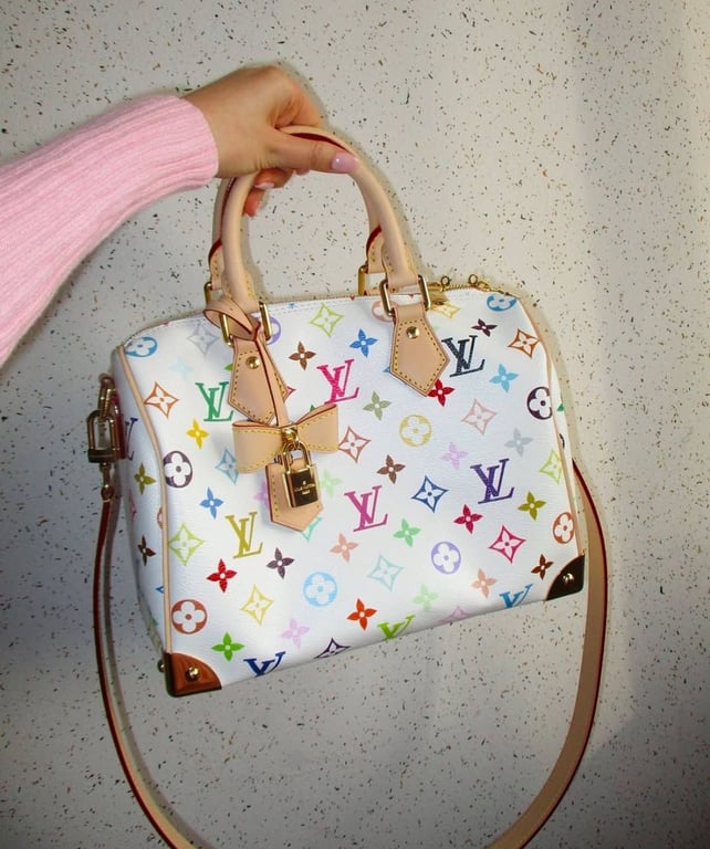 Сумки від Louis Vuitton пасують під усе