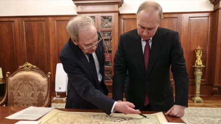 Росіянам запропонували перейти з навігаторів на паперові мапи - 285x160