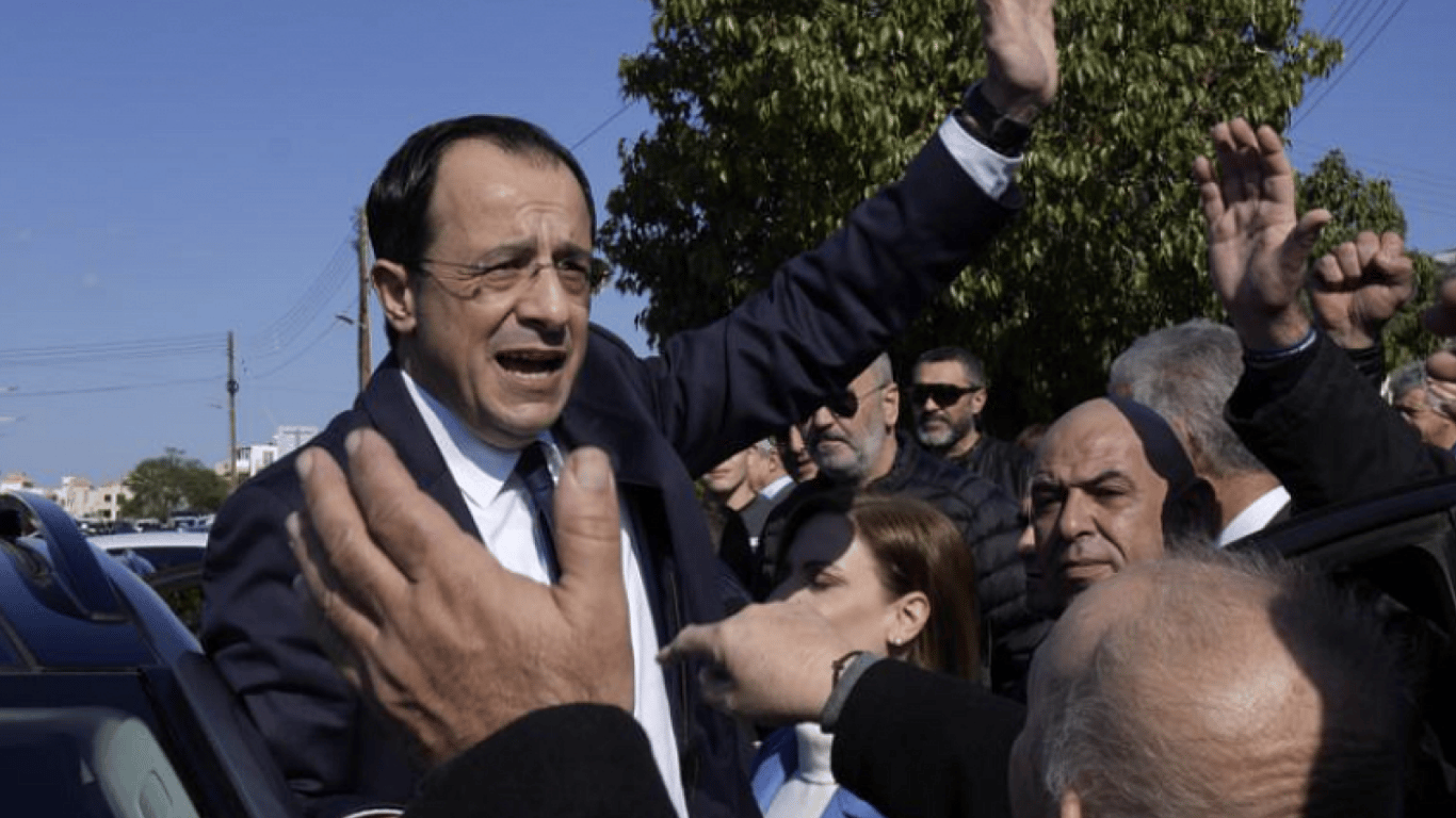 Президент Кипра не будет защищать тех, кто пытается обойти санкции против РФ