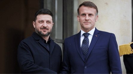Зеленський розкрив деталі зустрічі з Макроном - 290x166