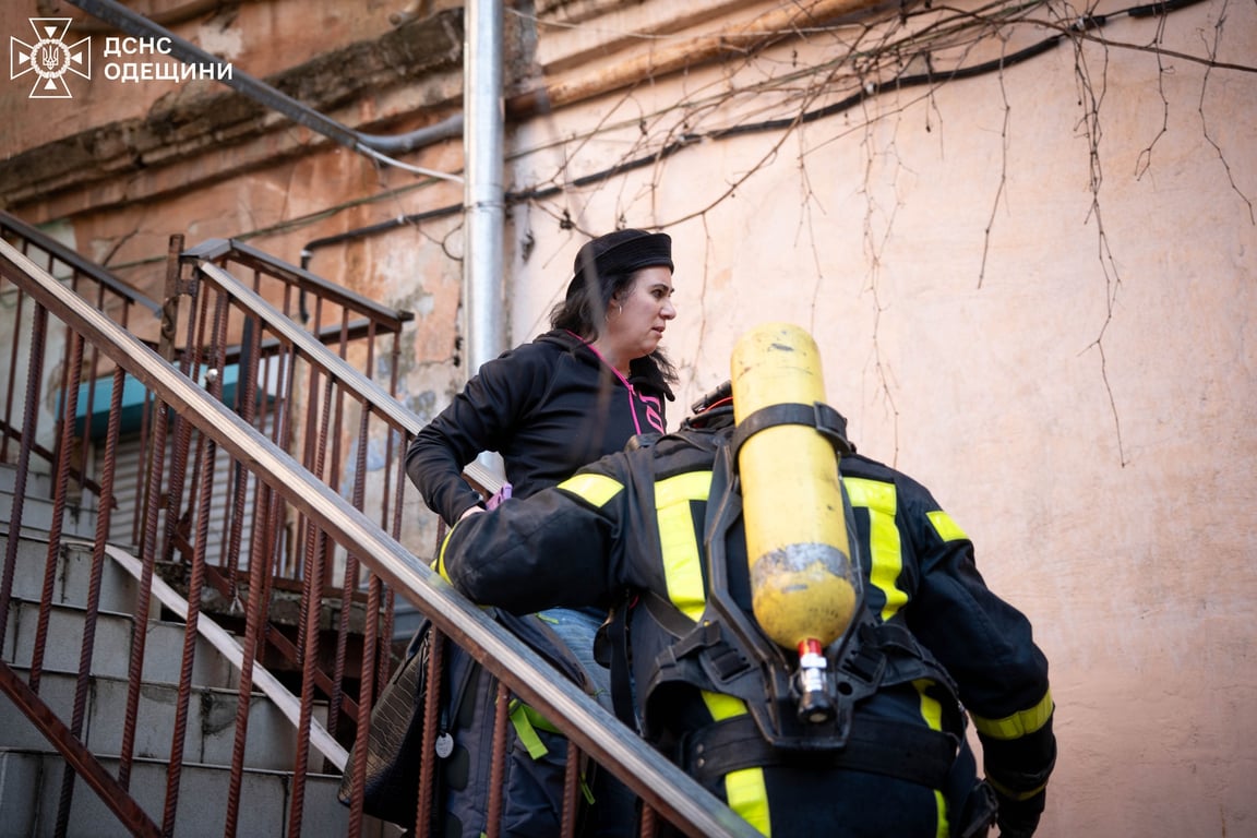 Евакуація людей в центрі Одеси