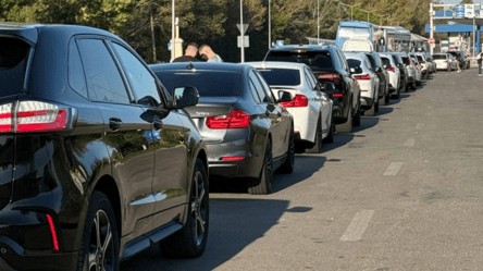 Виїзд до Молдови — де є затримки на трасі Одеса-Рені - 285x160