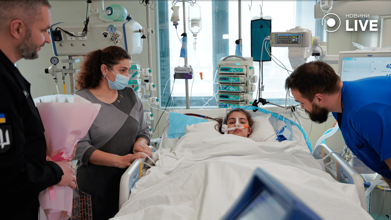 Із Запоріжжя евакуювали хвору дівчинку