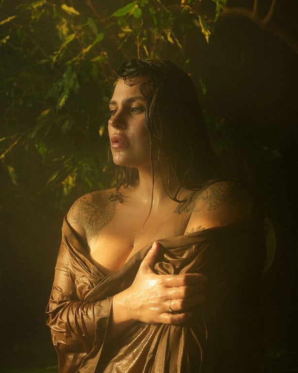 Солістка KAZKA Олександра Заріцька